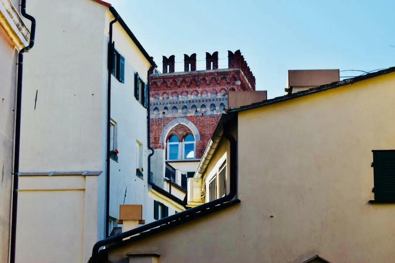 Old Port Apartment 4 Beds Gênes 0*,  Italie