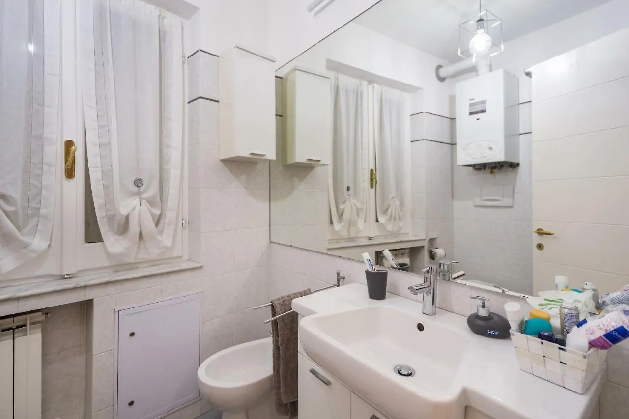 Old Port Apartment 4 Beds 热那亚 意大利