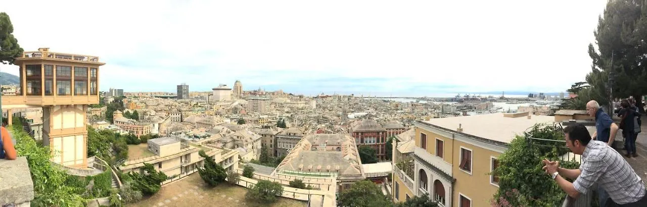 Old Port Apartment 4 Beds 热那亚