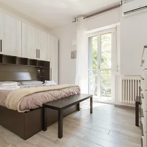 https://sweetguestime.italymilanhotels.net